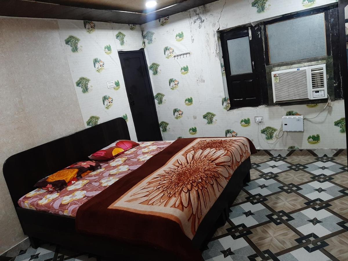 Shri Haridas Dham Матхура Экстерьер фото
